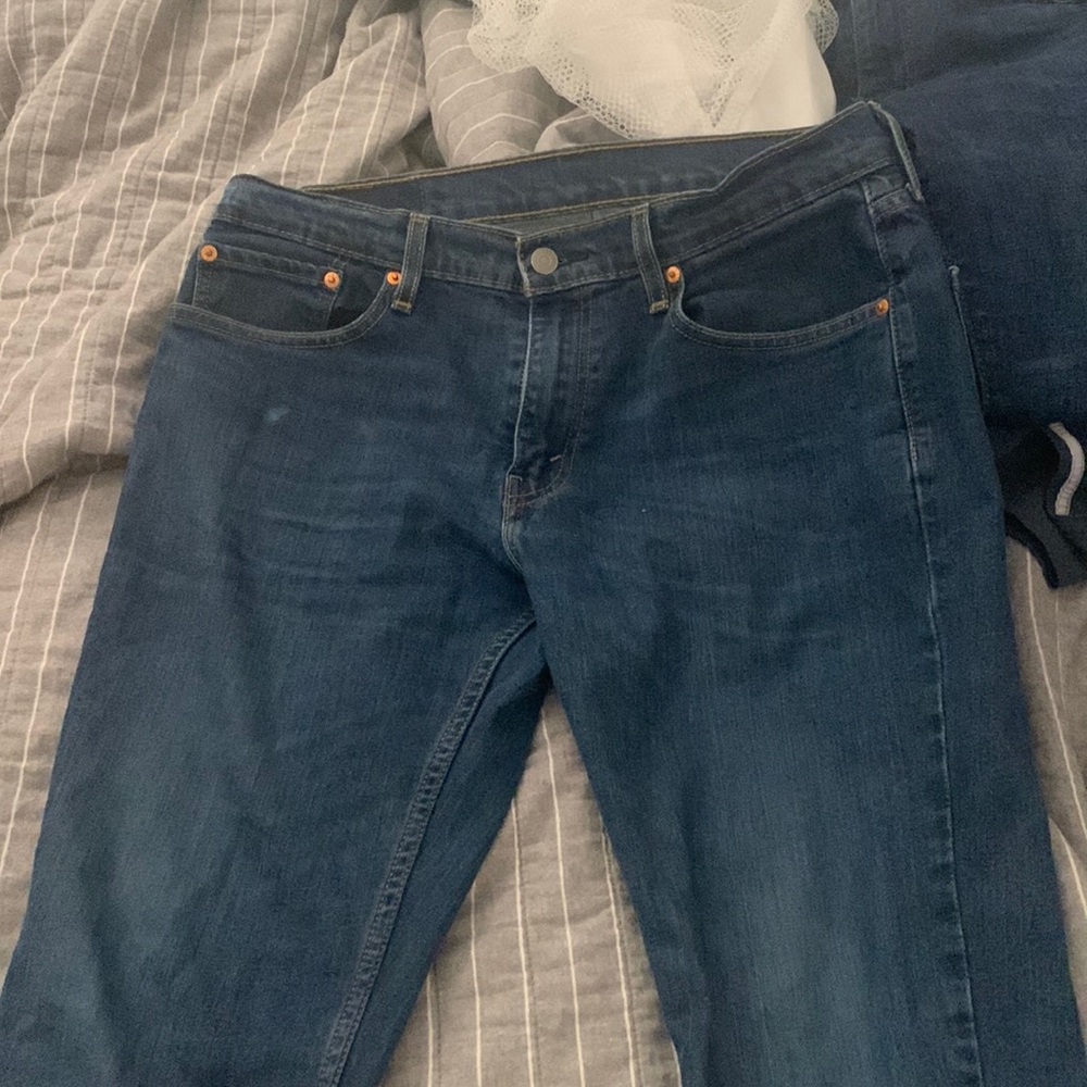 Mens 33x30 Levi’s jeans (511)